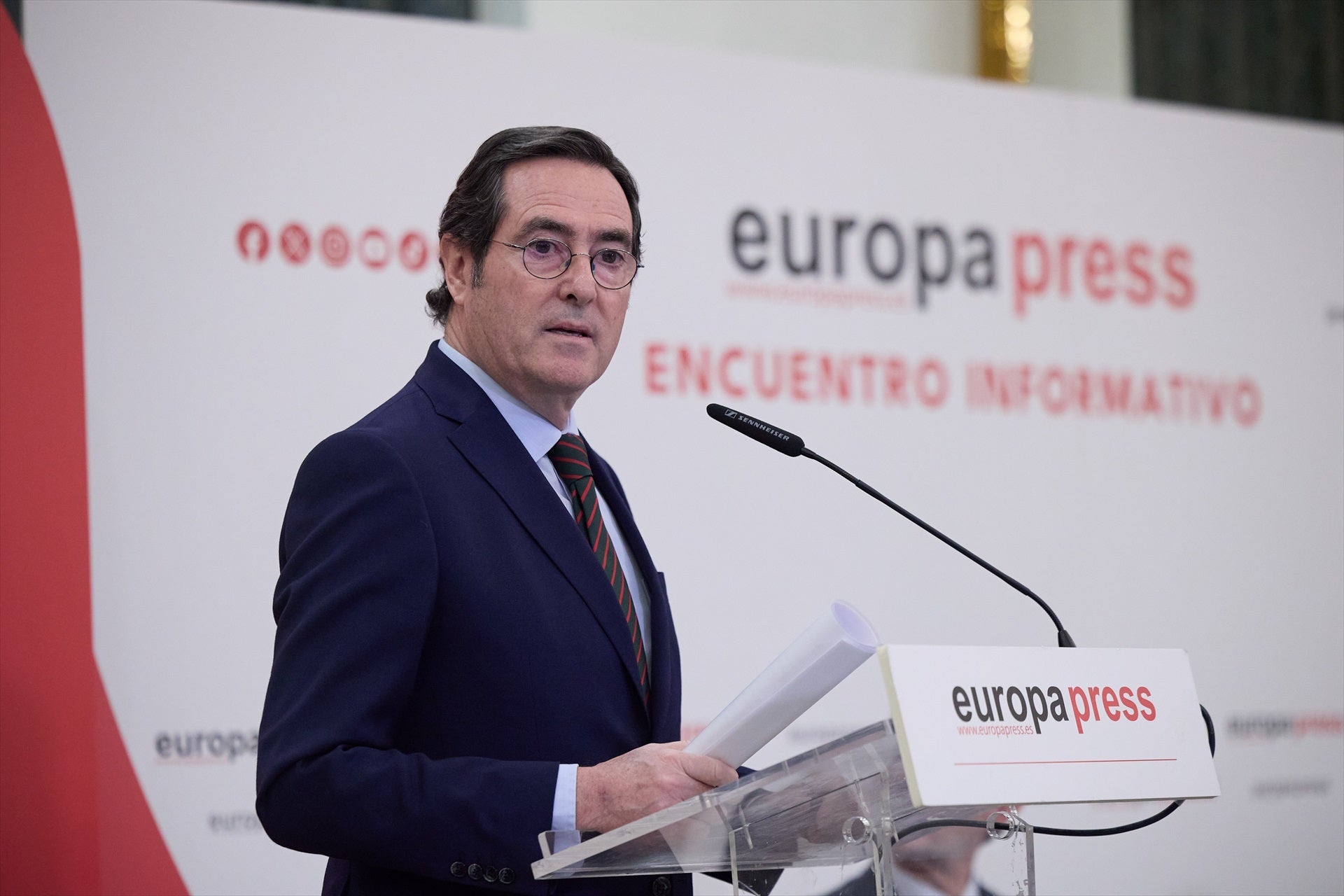 Garamendi: “siempre estaremos de acuerdo con el diálogo social, pero no con el monólogo social” Garamendi: “siempre estaremos de acuerdo con el diálogo social, pero no con el monólogo social”