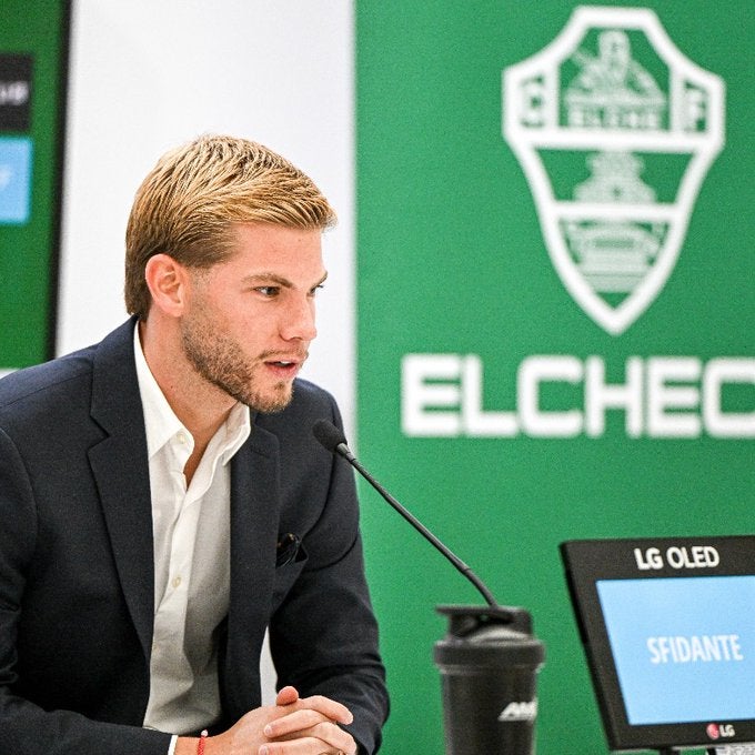 Schinocca defiende que el Elche ha hecho "un gran mercado" Schinocca defiende que el Elche ha hecho "un gran mercado"