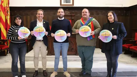 Presentación de la nueva campaña 'Espacios LGTBIQ+friendly' del Ayuntamiento de Sagunto y con la colaboración de la Federación Junta Fallera de Sagunto Presentación de la nueva campaña 'Espacios LGTBIQ+friendly' del Ayuntamiento de Sagunto y con la colaboración de la Federación Junta Fallera de Sagunto