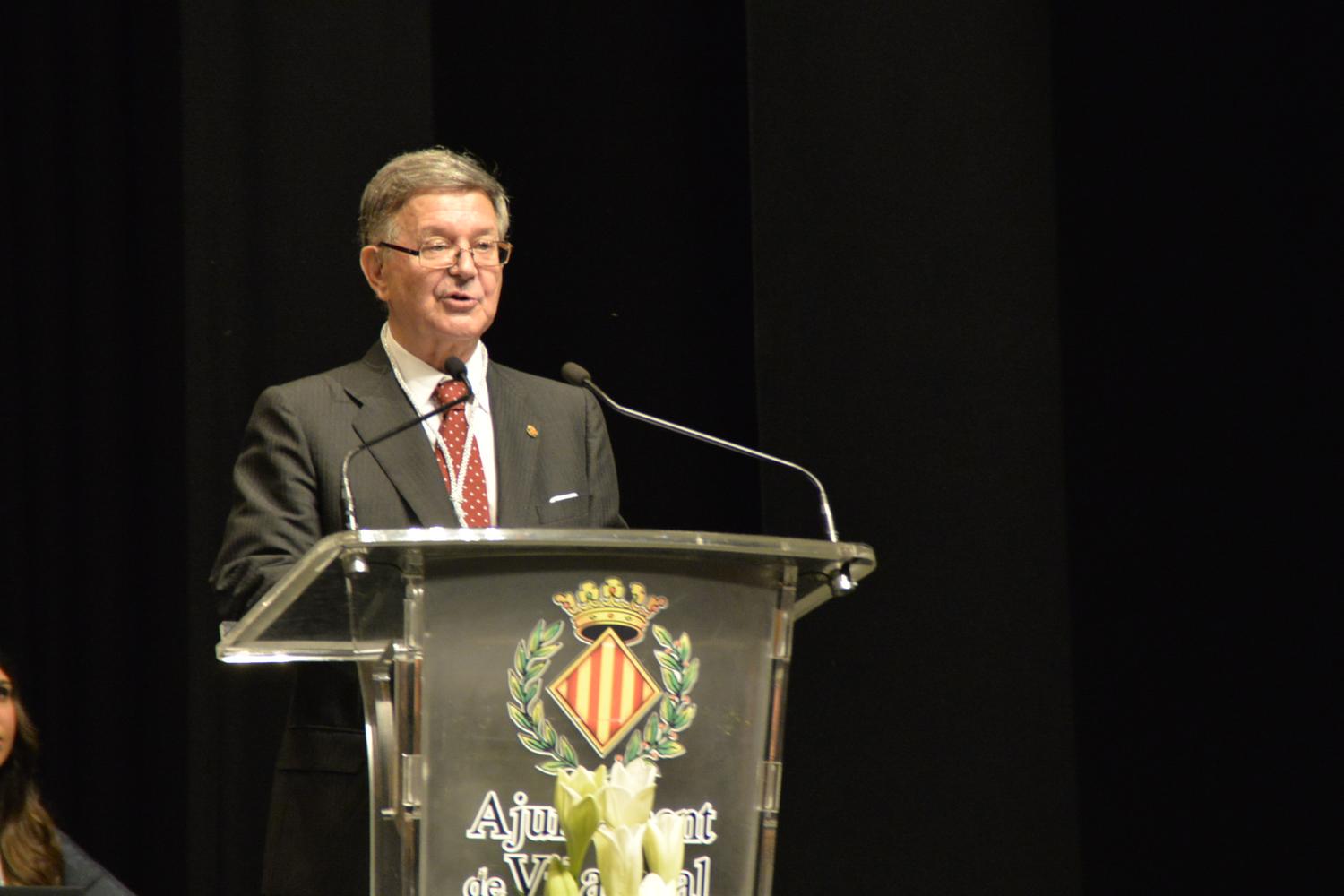 El Ayuntamiento de Vila-real decreta tres días de luto por le fallecimiento del hijo predilecto y empresario José Gómez Mata El Ayuntamiento de Vila-real decreta tres días de luto por le fallecimiento del hijo predilecto y empresario José Gómez Mata