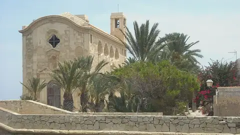 Iglesia de San Pedro y San Pablo en Tabarca Iglesia de San Pedro y San Pablo en Tabarca