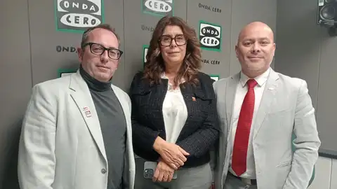 Saul Viciano, Alejandra Plescia y Daniel Chirinos en Onda Cero Castellón. Saul Viciano, Alejandra Plescia y Daniel Chirinos en Onda Cero Castellón.