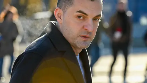 El hermano de la jugadora Jenni Hermoso, Rafael Hermoso, a su llegada este miércoles a la sede de la Audiencia Nacional El hermano de Jenni Hermoso corrobora ante el juez del caso Rubiales que fue amenazado por Jorge Vilda