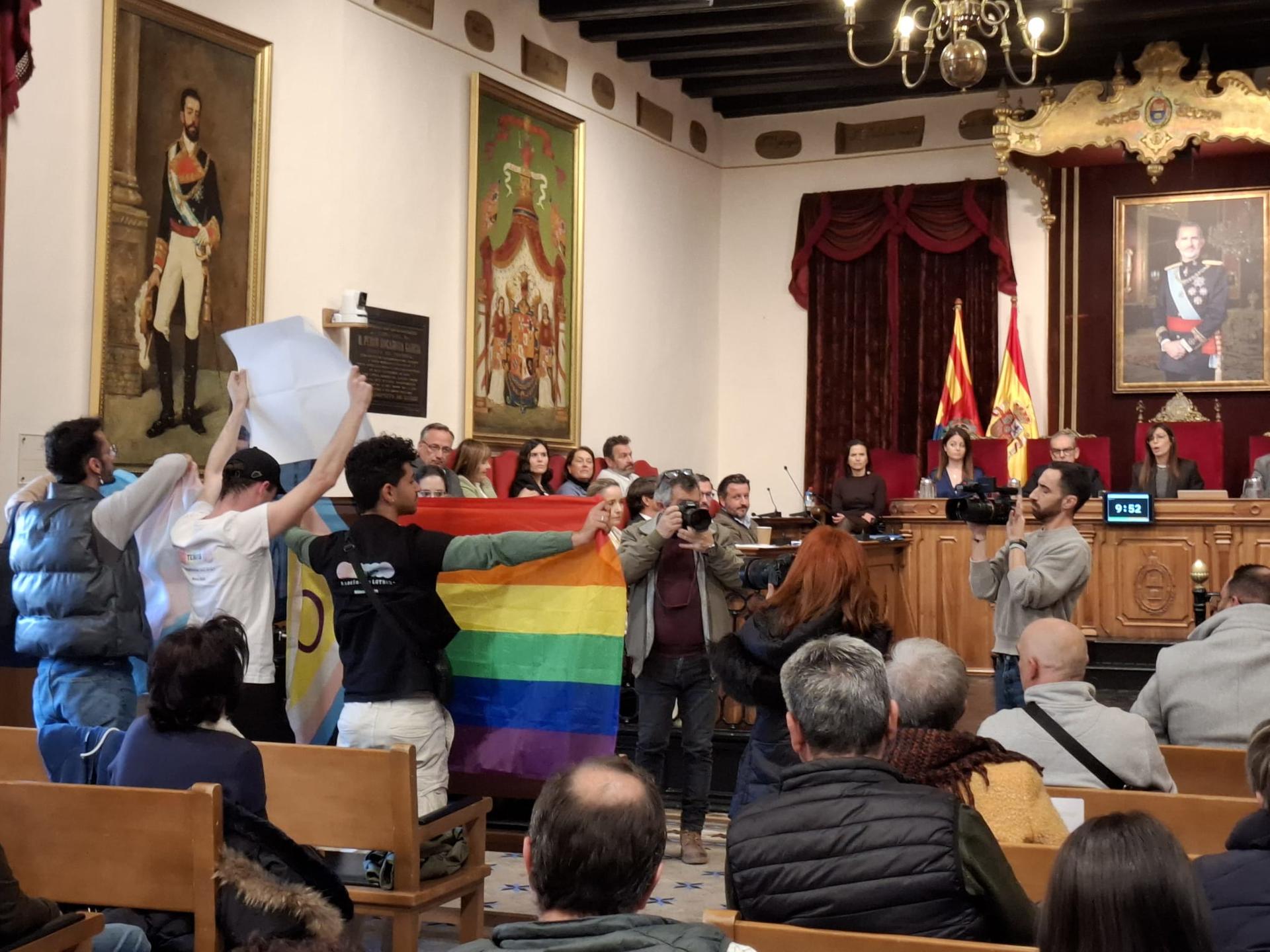 PP y Vox de Elche tumban la propuesta de reprobación a Aurora Rodil planteada por PSOE y apoyada por Compromís PP y Vox de Elche tumban la propuesta de reprobación a Aurora Rodil planteada por PSOE y apoyada por Compromís