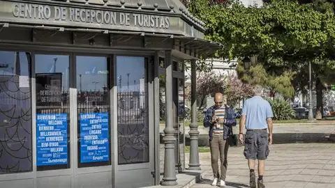Una foto del Centro de Recepción de Turistas de Canalejas Una foto del Centro de Recepción de Turistas de Canalejas