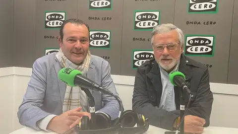 Paco Pérez y Pedro Ramis, ediles del Ayuntamiento de la Vila Joiosa. Paco Pérez y Pedro Ramis, ediles del Ayuntamiento de la Vila Joiosa.