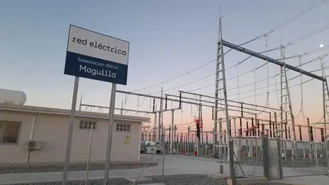 Red Eléctrica culmina la construcción de tres subestaciones de 400 Kv en Fuente de Cantos, Maguilla y La Serena Red Eléctrica culmina la construcción de tres subestaciones de 400 Kv en Fuente de Cantos, Maguilla y La Serena