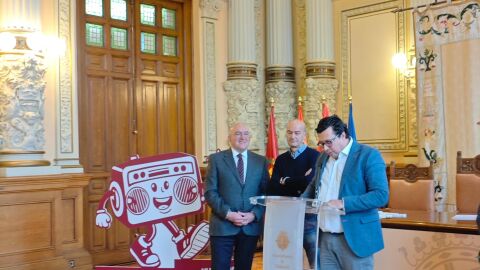 El premio &ldquo;Ciudad de Valladolid&rdquo; reconoce la labor del periodista Vicente Ballester y del t&eacute;cnico Luis Arias.