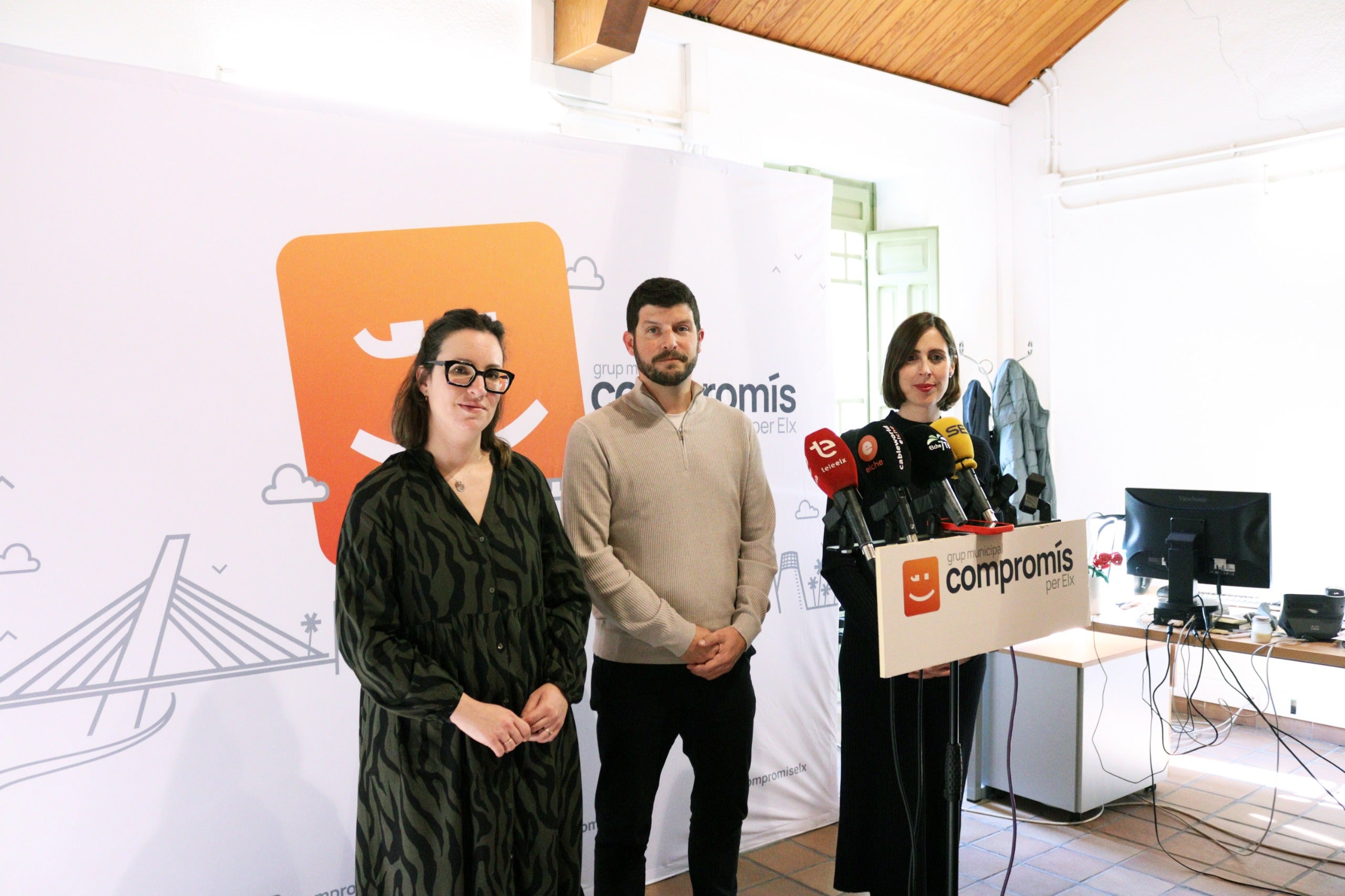 Compromís dice que la concesionaria del Hospital del Vinalopó de Elche debe a la Generalitat “75 millones de euros” Compromís dice que la concesionaria del Hospital del Vinalopó de Elche debe a la Generalitat “75 millones de euros”