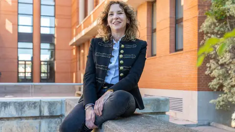 La professora de l’UJI Margarita Miñarro, representant espanyola en canvi climàtic i relacionals laborals en un grup de la Societat Internacional de Dret del Treball i de la Seguretat Social La professora de l’UJI Margarita Miñarro, representant espanyola en canvi climàtic i relacionals laborals en un grup de la Societat Internacional de Dret del Treball i de la Seguretat Social