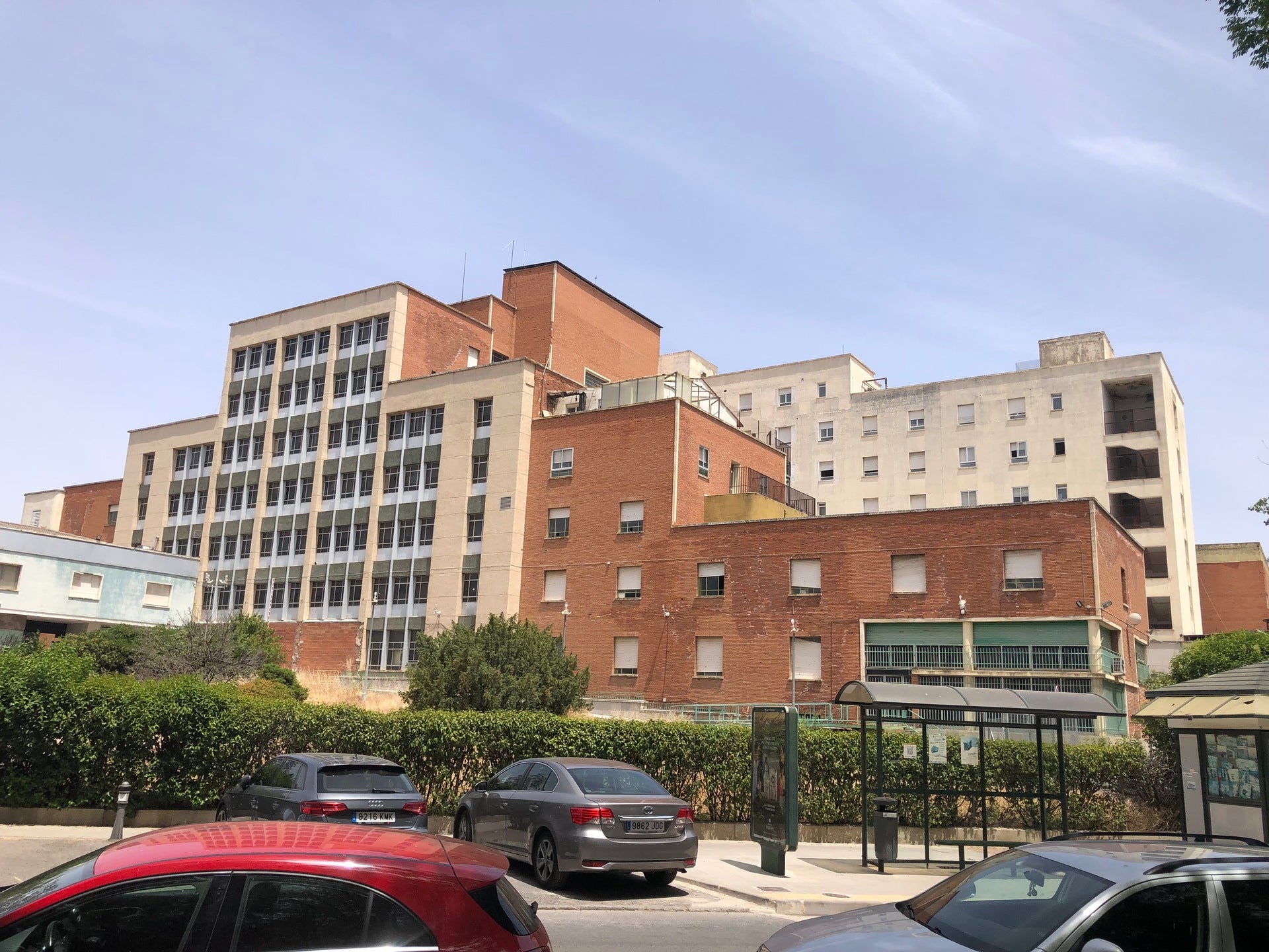 Junta califica de "idea magnífica" construir viviendas públicas en los terrenos del Hospital de Alarcos pero pide al Ayuntamiento de Ciudad Real que tome la iniciativa Junta califica de "idea magnífica" construir viviendas públicas en los terrenos del Hospital de Alarcos pero pide al Ayuntamiento de Ciudad Real que tome la iniciativa