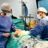 El Servicio de Cirugía Pediátrica de Quirónsalud Málaga implementa una técnica revolucionaria para reducir el dolor en intervenciones de pectus excavatum El Servicio de Cirugía Pediátrica de Quirónsalud Málaga implementa una técnica revolucionaria para reducir el dolor en intervenciones de pectus excavatum