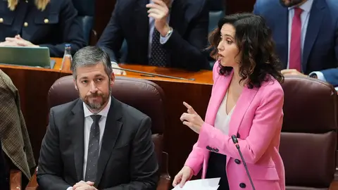 Ayuso aconseja a la nueva portavoz socialista: "insúlteme para que le vaya bien en el sanchismo" Ayuso aconseja a la nueva portavoz socialista: "insúlteme para que le vaya bien en el sanchismo"