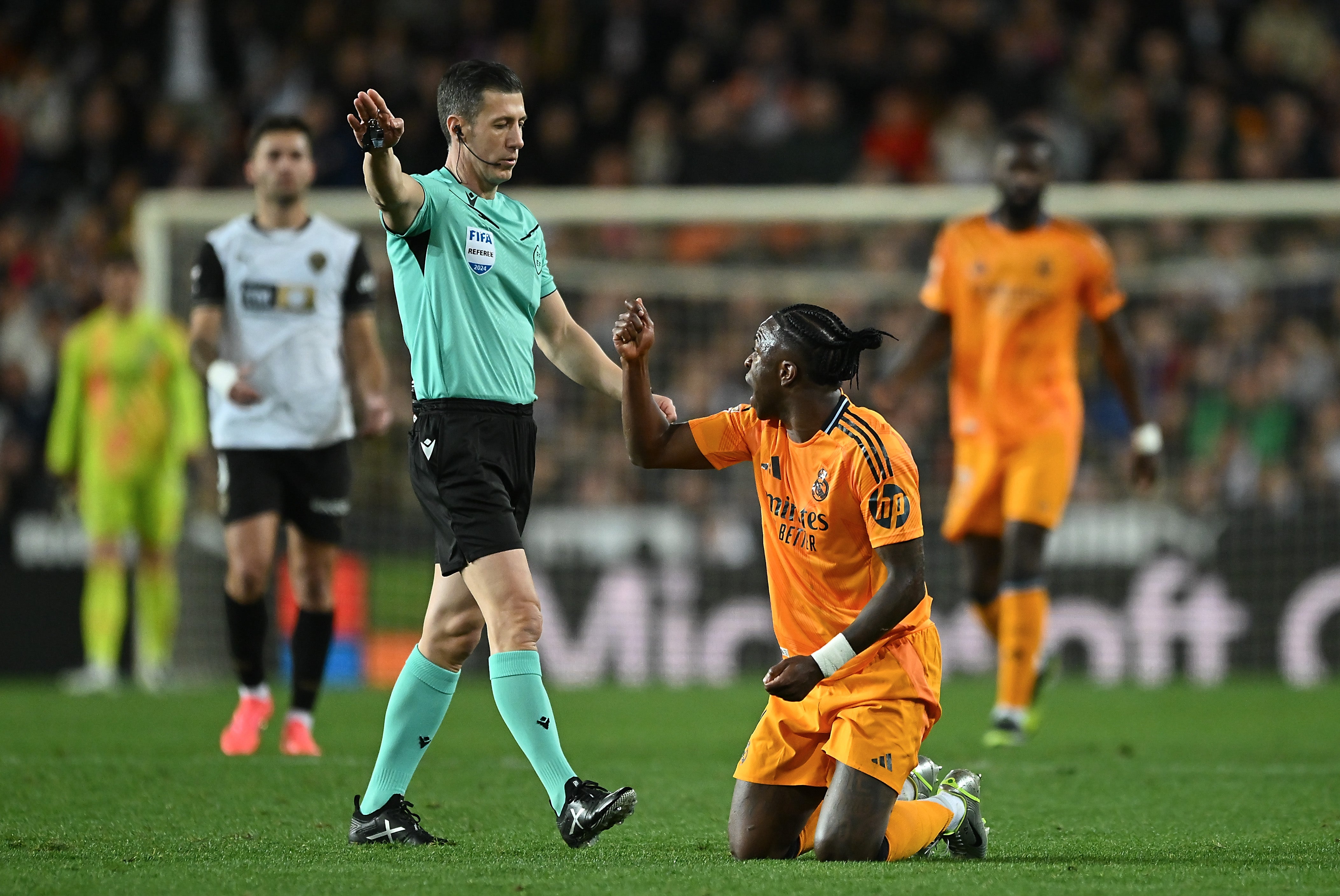 Soto Grado dirigirá el Real Madrid - Atlético de Madrid Soto Grado dirigirá el Real Madrid - Atlético de Madrid