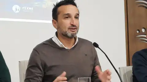 El diputado de Cultura de Badajoz lamenta que por sus apellidos, David Sánchez sea "víctima de esta jauría de fascistas" El diputado de Cultura de Badajoz lamenta que por sus apellidos, David Sánchez sea "víctima de esta jauría de fascistas"