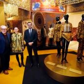 Fundación Unicaja expone en Málaga el legado del diseñador Gianni Versace 