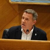 Intervención del alcalde, Jorge Monferrer, durante el pleno de Burriana.