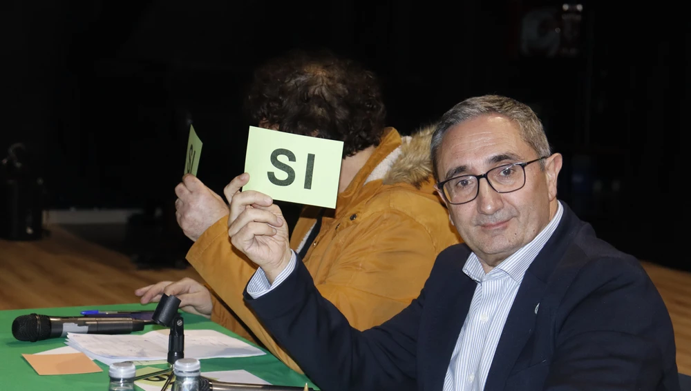 Argimiro Marnotes vota SI a SAD en CD Arenteiro Argimiro Marnotes vota SI a SAD en CD Arenteiro