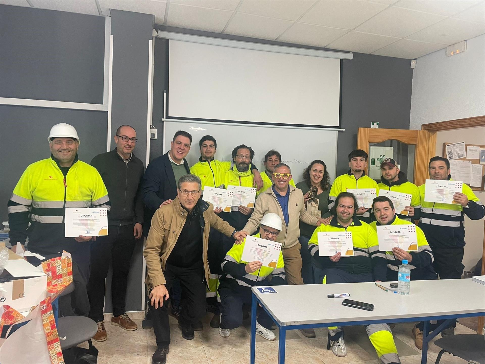 Diez personas se benefician del curso de operador de grúa móvil organizado por la Diputación de Cáceres Diez personas se benefician del curso de operador de grúa móvil organizado por la Diputación de Cáceres