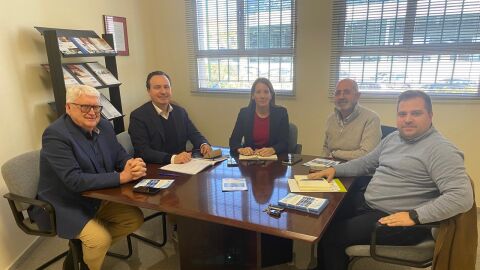 La Comunidad de Propietarios de del pol&iacute;gono de Carr&uacute;s de Elche comienza a dar los pasos para su transformaci&oacute;n en una EGM.