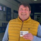 Vicente Pérez, lotero, con el número premiado