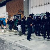 Dispositivo policial en el exterior de la discoteca Sonora de Astrabudua