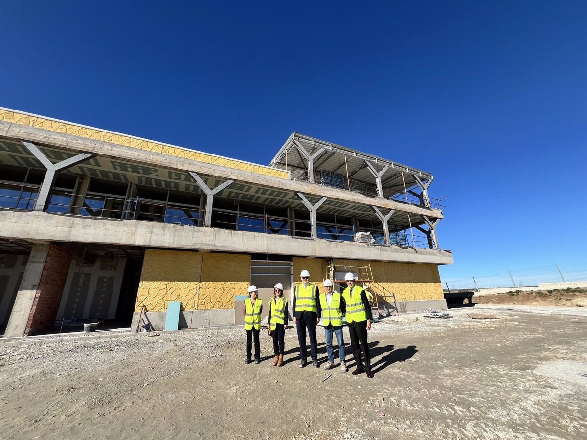 Asociaciones conservacionistas alertan de la "insostenible" demanda de agua de la fábrica de diamantes de Trujillo Asociaciones conservacionistas alertan de la "insostenible" demanda de agua de la fábrica de diamantes de Trujillo