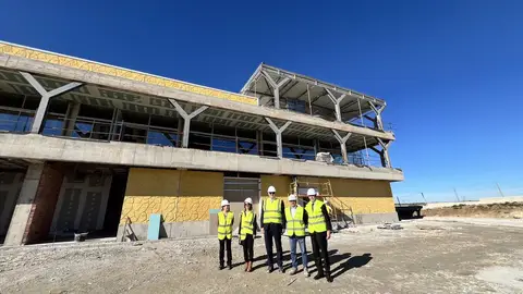 Asociaciones conservacionistas alertan de la "insostenible" demanda de agua de la fábrica de diamantes de Trujillo Asociaciones conservacionistas alertan de la "insostenible" demanda de agua de la fábrica de diamantes de Trujillo