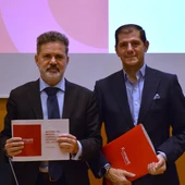 Javier Ibars, director del departament de relacions laborals de Foment del Treball, i Luís Pérez, president de la comissió de relacions laborals y recursos humans de Foment Javier Ibars, director del departament de relacions laborals de Foment del Treball, i Luís Pérez, president de la comissió de relacions laborals y recursos humans de Foment