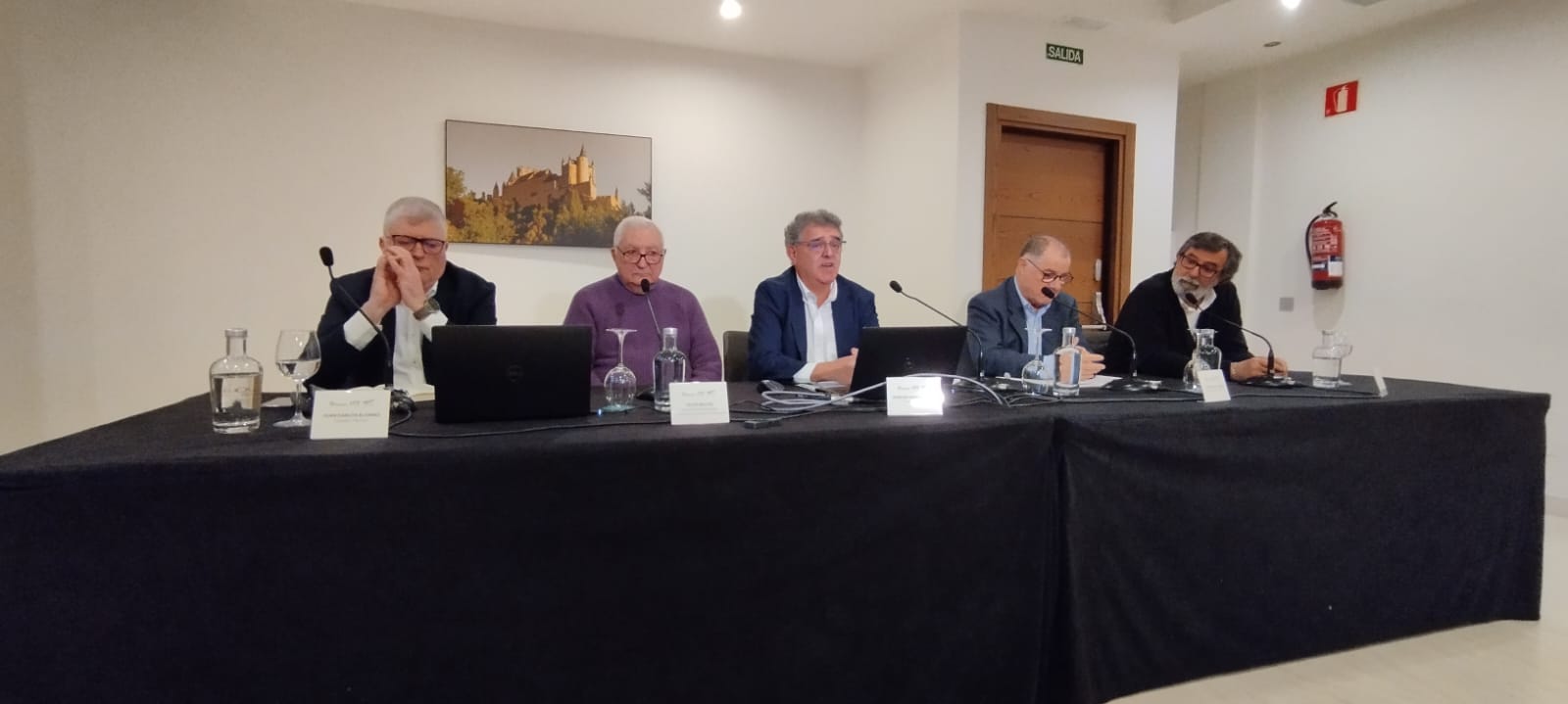 ERIMSA reduce a una tercera parte su proyecto de extracción de cuarzo en el nordeste de Segovia ERIMSA reduce a una tercera parte su proyecto de extracción de cuarzo en el nordeste de Segovia