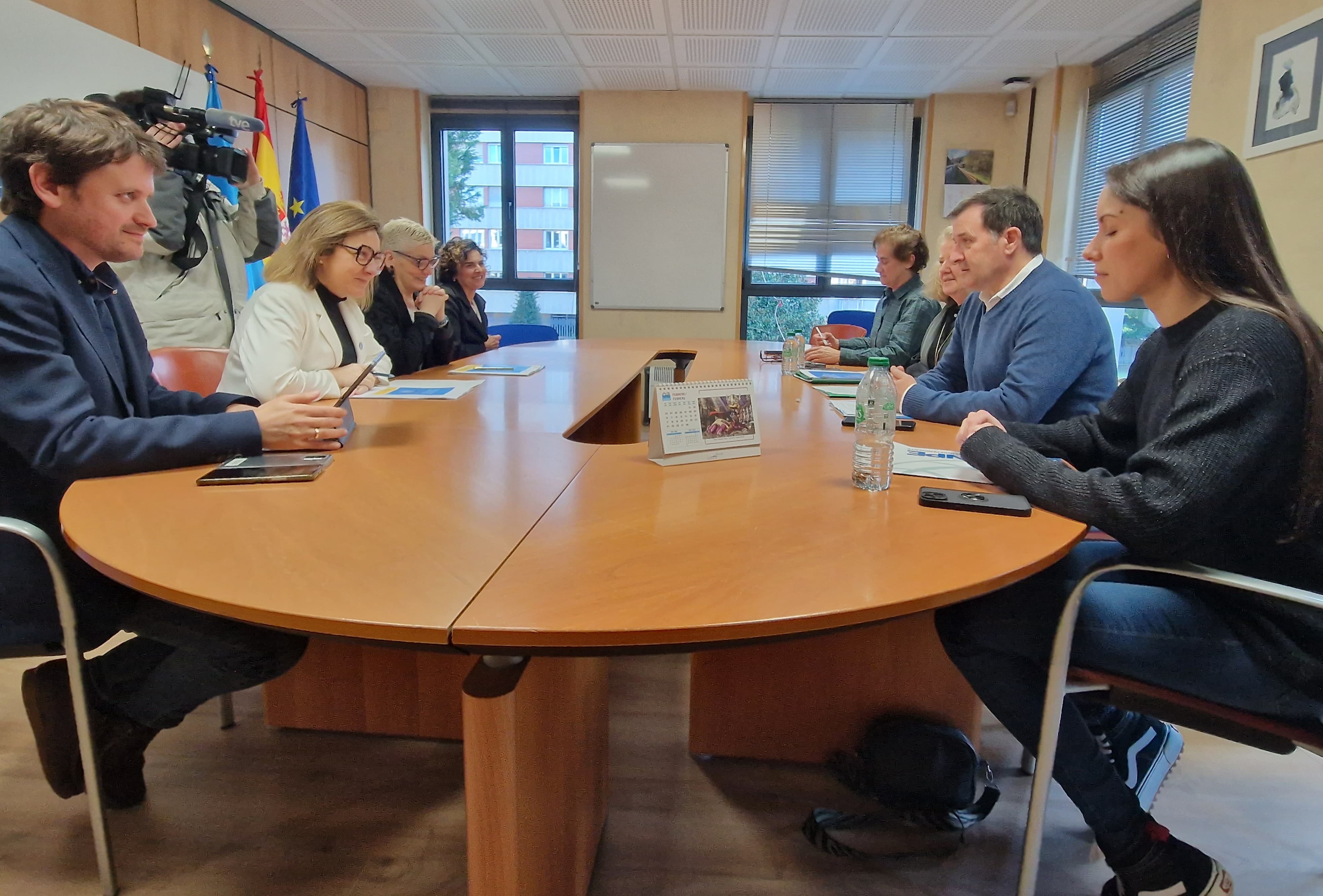 El Principado cambiará la guía sanitaria para aclarar que no es obligatorio administrar medicamentos a estudiantes El Principado cambiará la guía sanitaria para aclarar que no es obligatorio administrar medicamentos a estudiantes