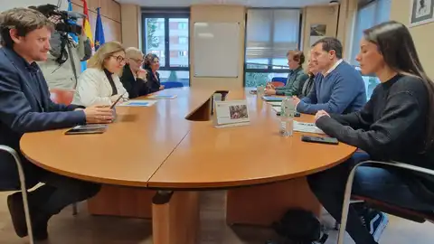 El Principado cambiará la guía sanitaria para aclarar que no es obligatorio administrar medicamentos a estudiantes El Principado cambiará la guía sanitaria para aclarar que no es obligatorio administrar medicamentos a estudiantes