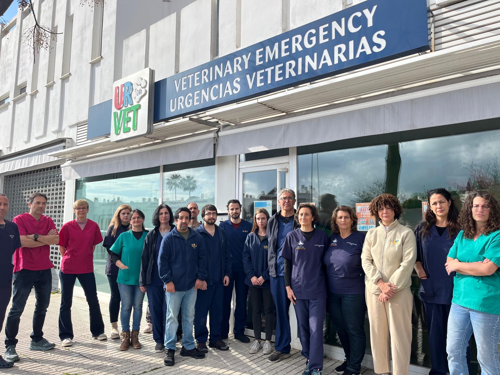 Una treintena de veterinarios se suma a la protesta nacional contra el Real Decreto 666/2023 Una treintena de veterinarios se suma a la protesta nacional contra el Real Decreto 666/2023