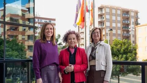 Almassora concede el premio Clara Campoamor a la psicóloga y pedagoga Vicenta Conde Ansuátegui Almassora concede el premio Clara Campoamor a la psicóloga y pedagoga Vicenta Conde Ansuátegui