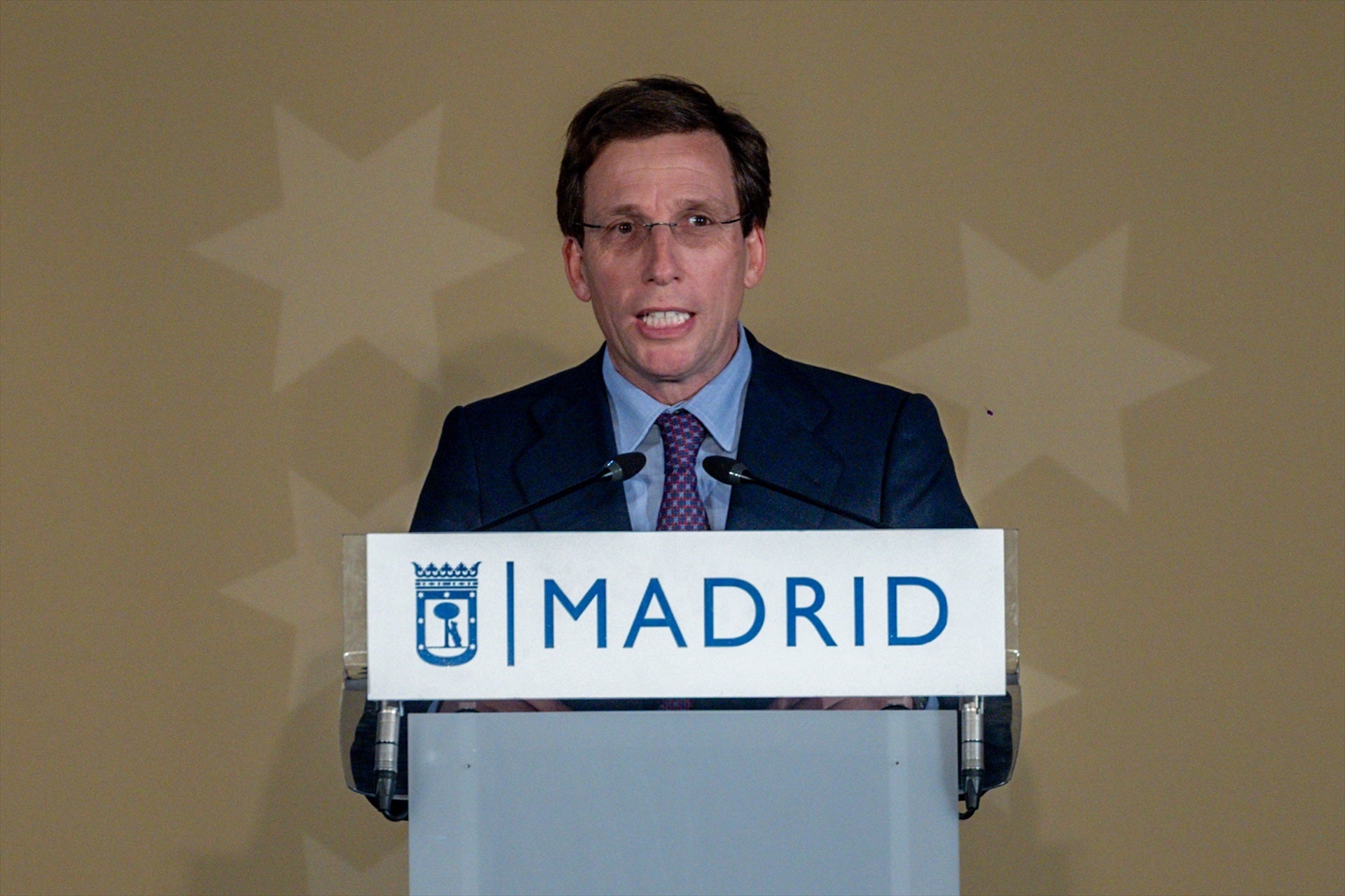 Almeida advierte: "En el Ayuntamiento no hay ni Koldos, ni Ábalos ni Aldamas" Almeida advierte: "En el Ayuntamiento no hay ni Koldos, ni Ábalos ni Aldamas"