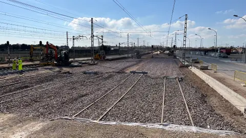 Trabajos de recuperación de las instalaciones de Metrovalència en València Sud tras la DANA Trabajos de recuperación de las instalaciones de Metrovalència en València Sud tras la DANA