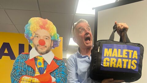 Ryanair llama "payaso" a Bustinduy en una campa&ntilde;a de vuelos baratos.