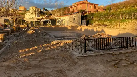 Arrancan las obras de adecuación de la 2ª fase de la piscina municipal de Tàrbena Arrancan las obras de adecuación de la 2ª fase de la piscina municipal de Tàrbena