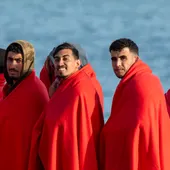 Migrantes rescatados por Salvamento Marítimo y trasladados hasta Lanzarote Migrantes rescatados por Salvamento Marítimo y trasladados hasta Lanzarote