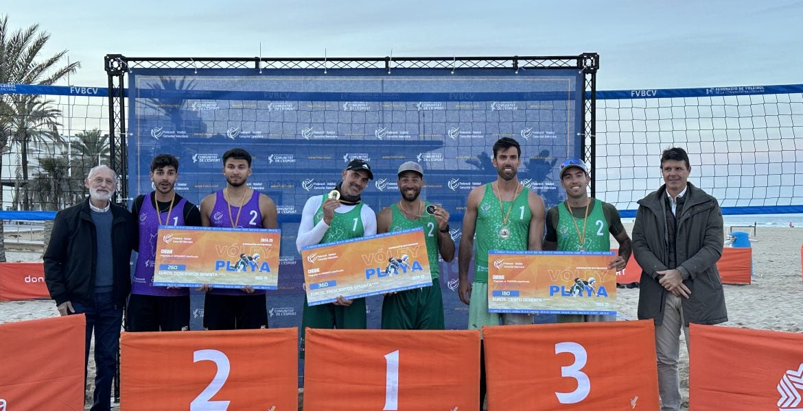 Raúl Mesa y Hernán Tovar se imponen en la final de la cuarta prueba del circuito autonómico de Voley Playa en Gandía Raúl Mesa y Hernán Tovar se imponen en la final de la cuarta prueba del circuito autonómico de Voley Playa en Gandía