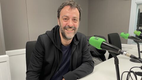 El escritor y guionista Agustín Martínez presentando su última novela El escritor y guionista Agustín Martínez presentando su última novela