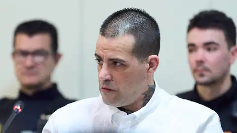El acusado de Liaño estaba "frío y tranquilo" cuando declaró por el doble crimen El acusado de Liaño estaba "frío y tranquilo" cuando declaró por el doble crimen