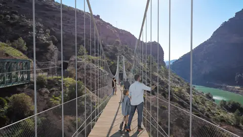 El Caminito del Rey tendrá la pasarela colgante más larga de España El Caminito del Rey tendrá la pasarela colgante más larga de España