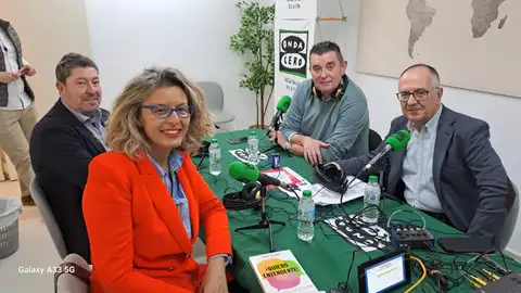 El sector turístico y residencial pide mejoras para que la Vega Baja haga valer su posición estratégica y atraiga inversión Tertulia comarcal