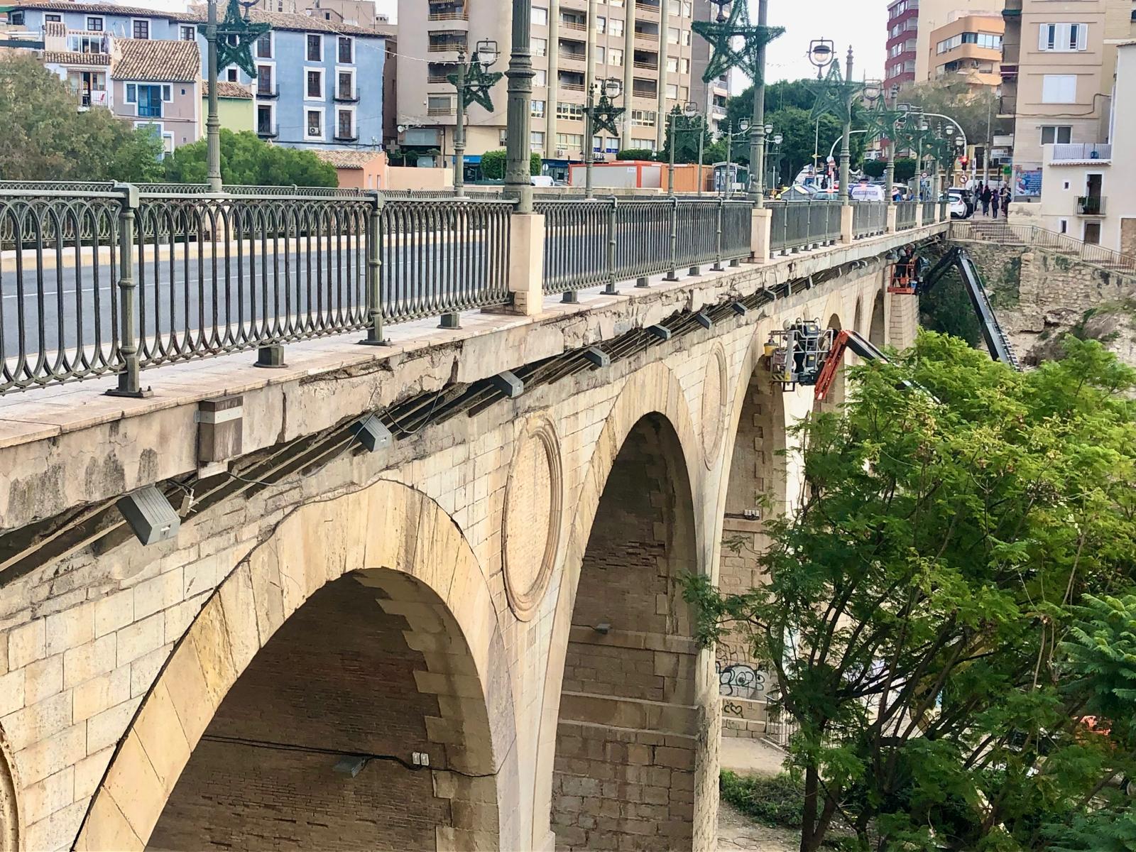 Las obras de rehabilitación del puente Amadorio de Villajoyosa se retomarán a final de mes obligando a desviar el tráfico durante unos tres meses Las obras de rehabilitación del puente Amadorio de Villajoyosa se retomarán a final de mes obligando a desviar el tráfico durante unos tres meses
