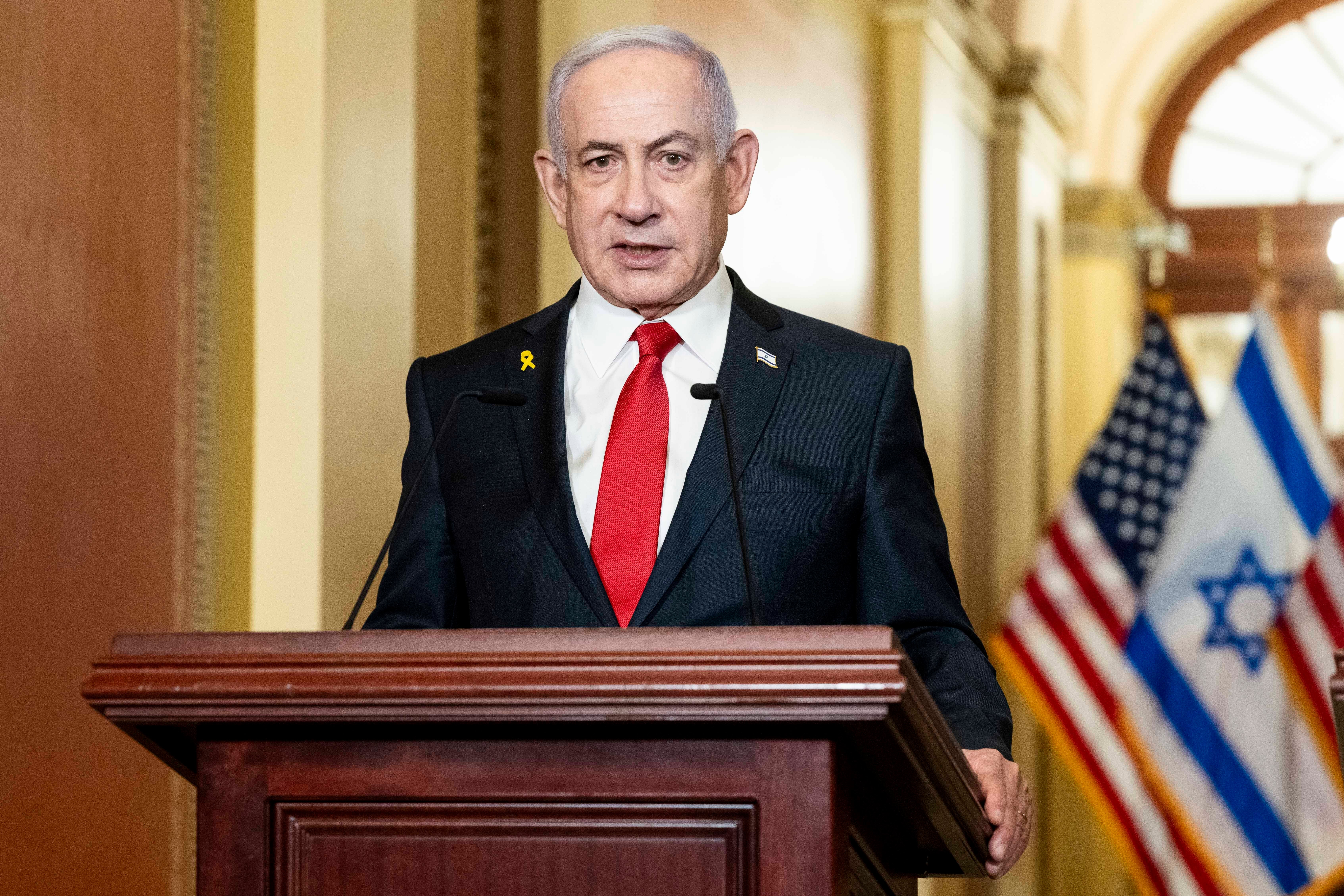 Netanyahu amenaza con romper el alto el fuego si Hamás no entrega a los rehenes el sábado Netanyahu amenaza con romper el alto el fuego si Hamás no entrega a los rehenes el sábado