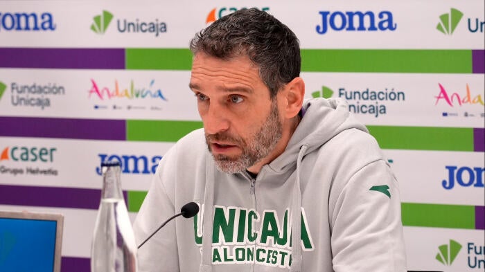 Ibon Navarro: "Si alguien intenta ser Superman contra el Barça, perderemos seguro" Ibon Navarro: "Si alguien intenta ser Superman contra el Barça, perderemos seguro"