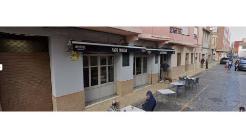 Imagen exterior de uno de los dos bares que regenta Mirena en Catarroja, uno de los municipios más afectados por la DANA Imagen exterior de uno de los dos bares que regenta Mirena en Catarroja, uno de los municipios más afectados por la DANA
