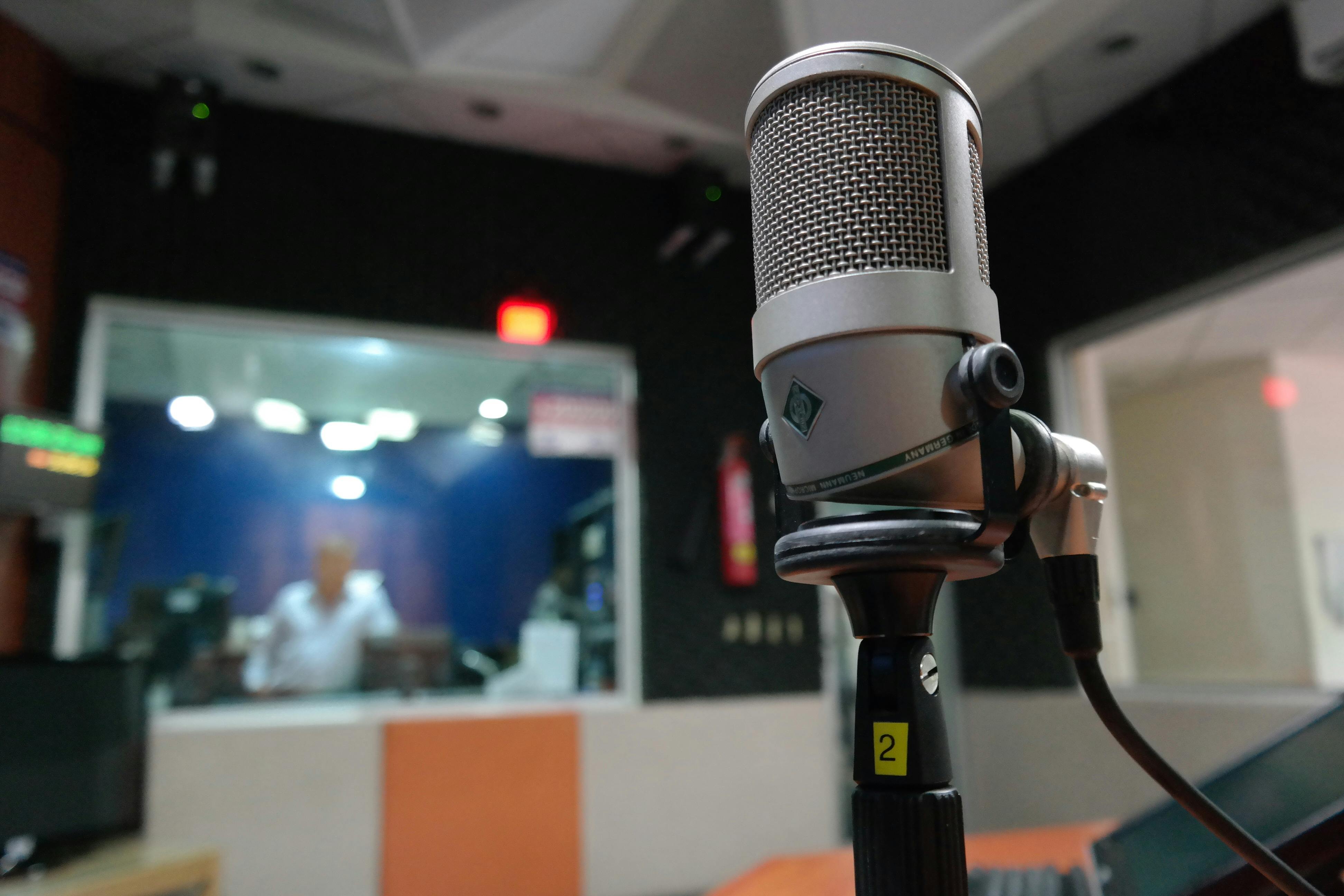 El pasado, el futuro y la labor educativa de la radio El pasado, el futuro y la labor educativa de la radio