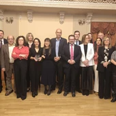 Foto de familia de los premiados por la APCR Foto de familia de los premiados por la APCR